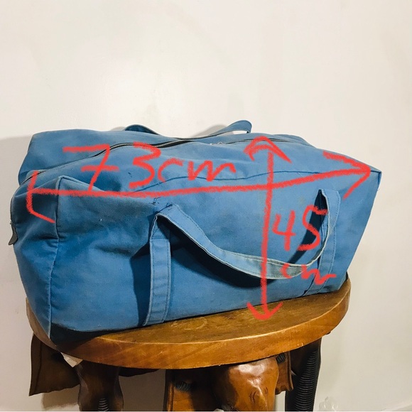 Large solid light travel bag - Picture 4 of 11